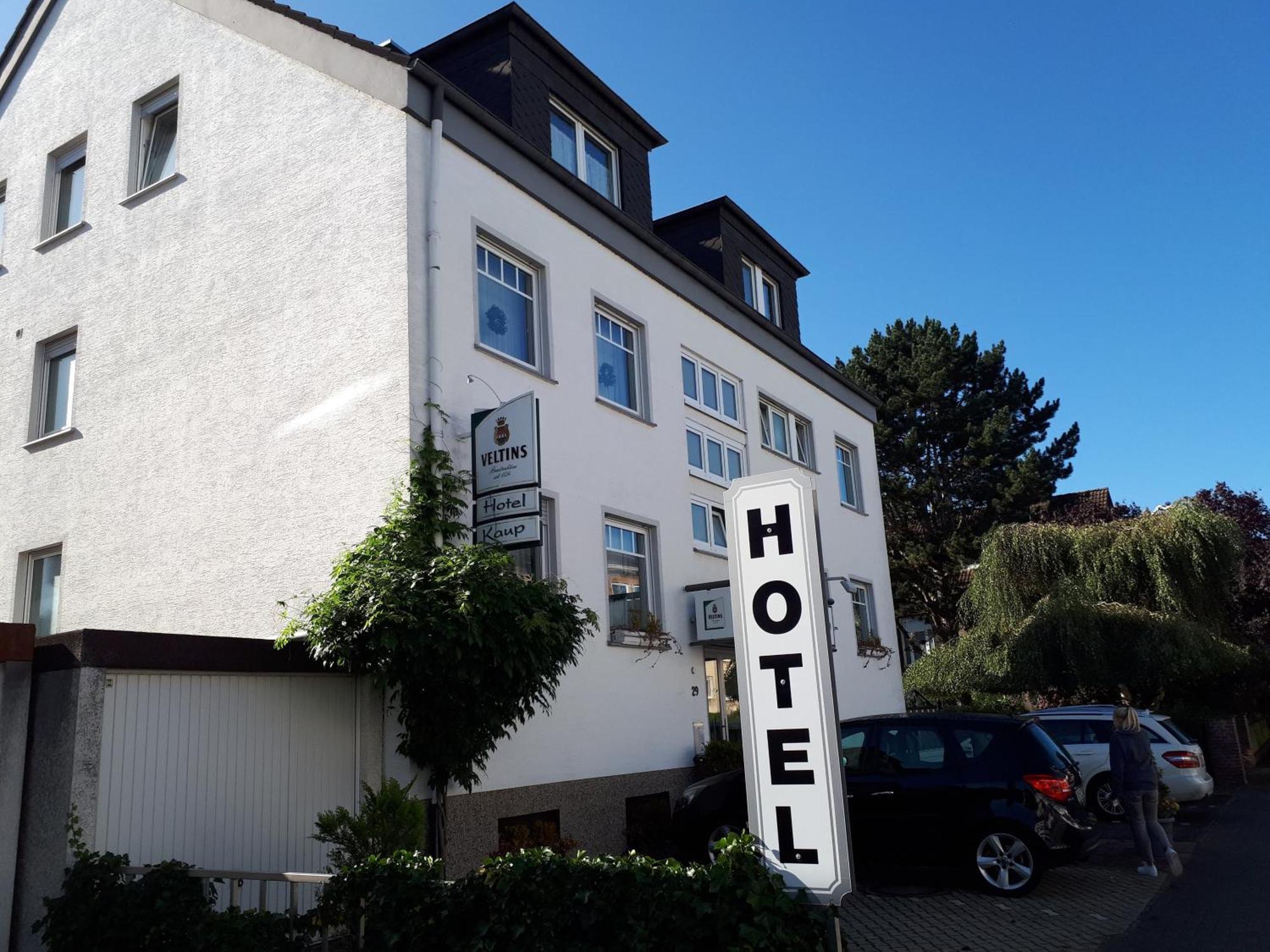Hotel Kaup Paderborn Exteriör bild